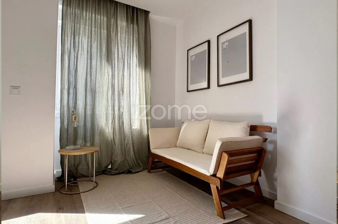 Apartamento T2 para Arrendamento em Beato Foto 4