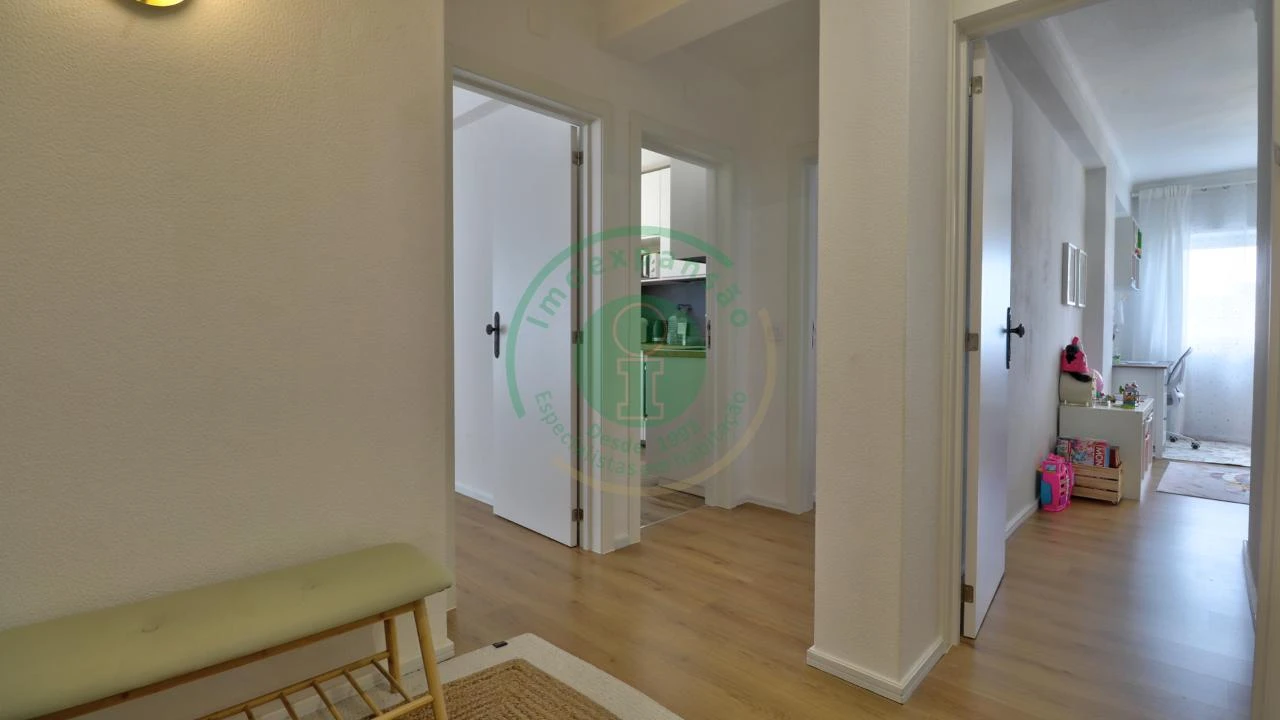 Apartamento T2 para Venda em Buarcos Foto 14