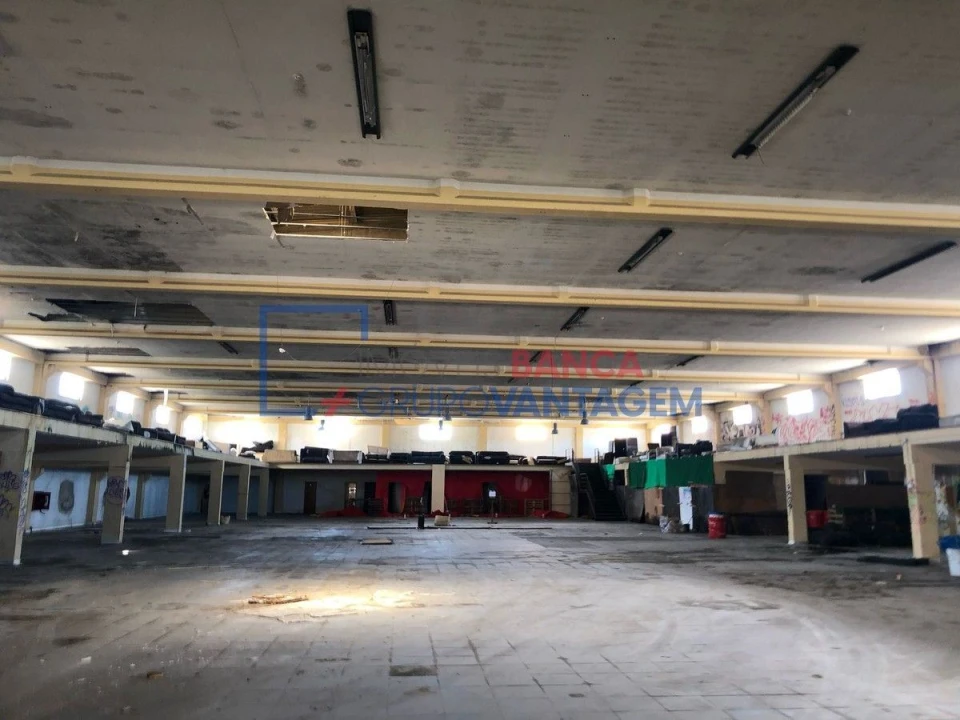 Armazém para Venda em Agualva e Mira-Sintra Foto 1