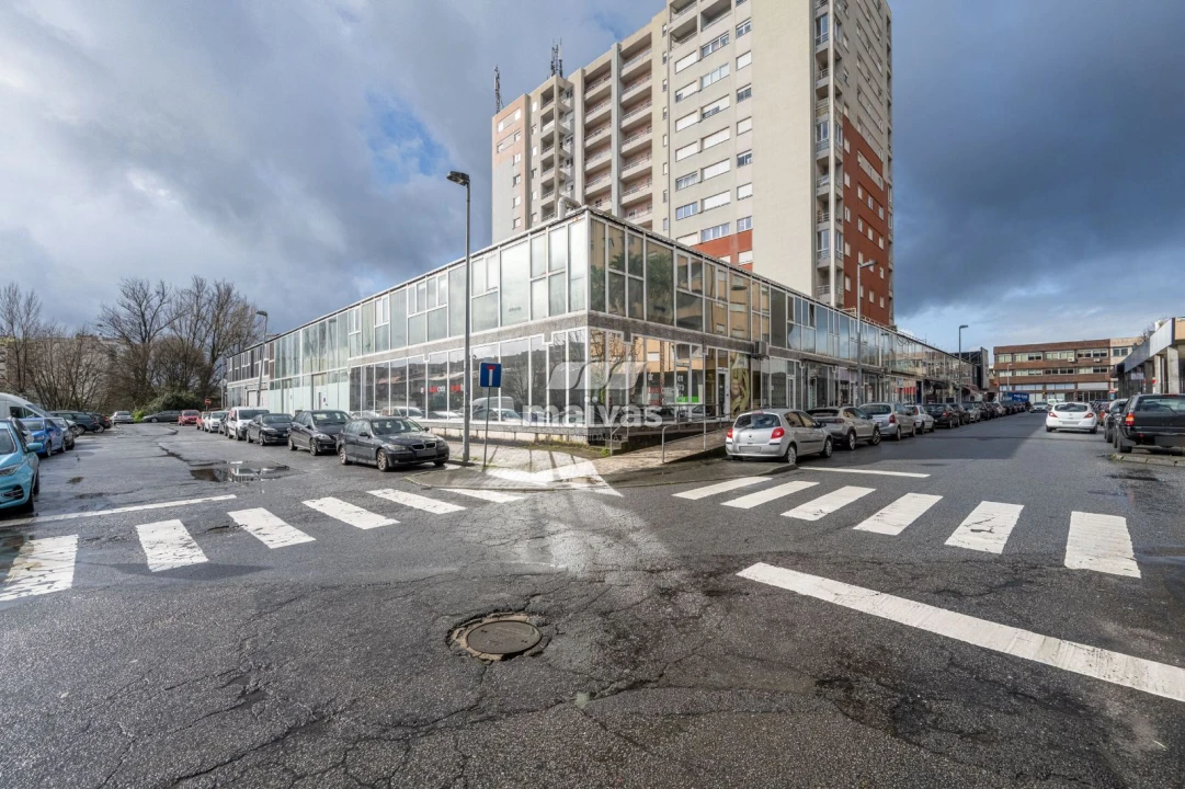 Escritório para Venda em Ferreiros e Gondizalves Foto 2