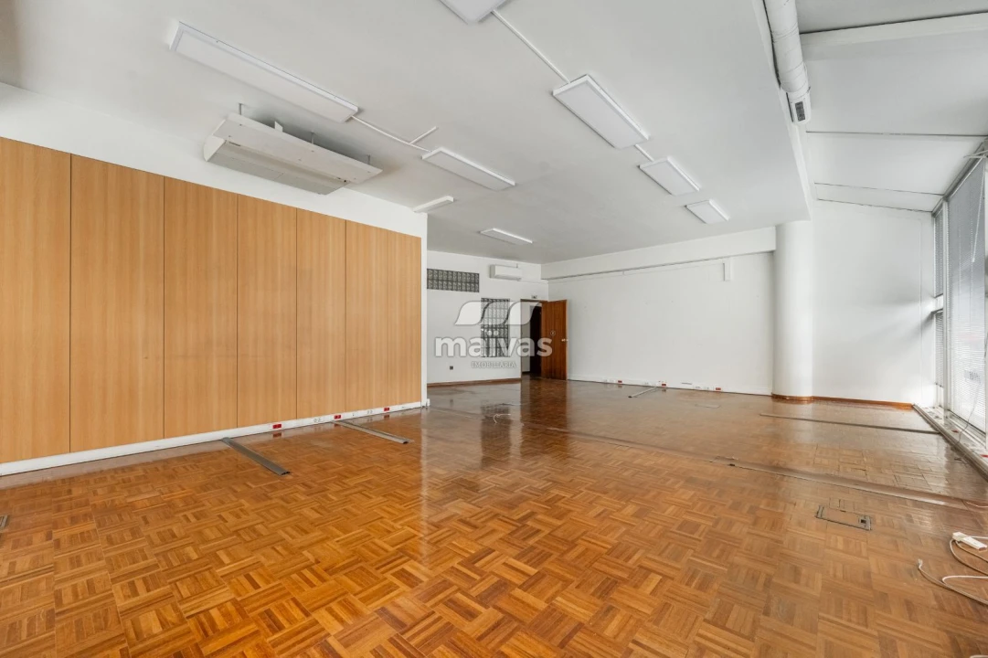 Escritório para Venda em Ferreiros e Gondizalves Foto 17