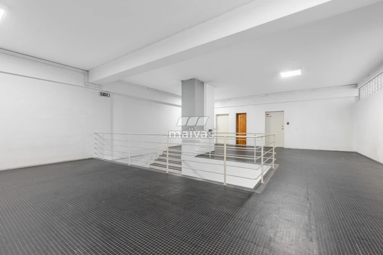 Escritório para Venda em Ferreiros e Gondizalves Foto 4