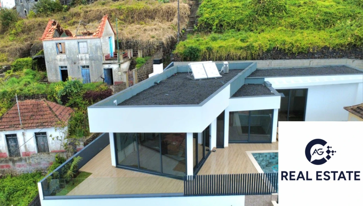 Moradia T3 para Venda em Estreito da Calheta Foto 1