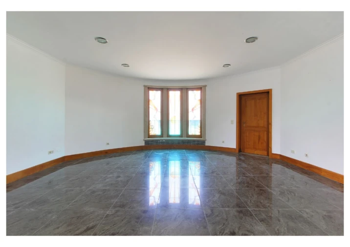 Moradia T6 para Venda em Sobrosa Foto 8