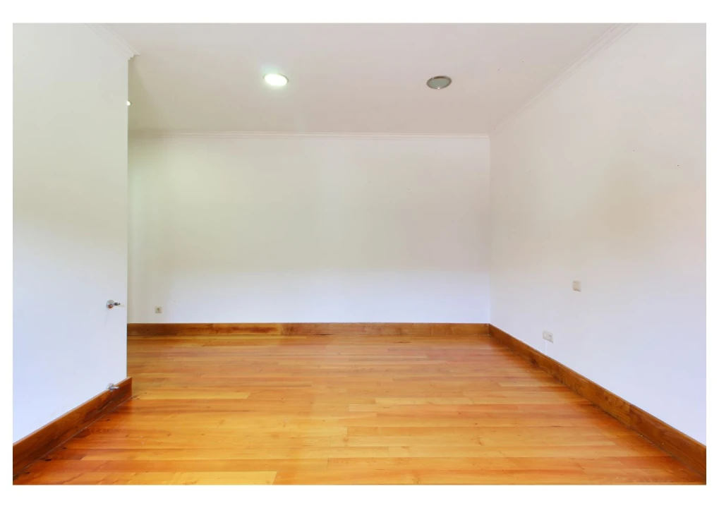 Moradia T6 para Venda em Sobrosa Foto 17