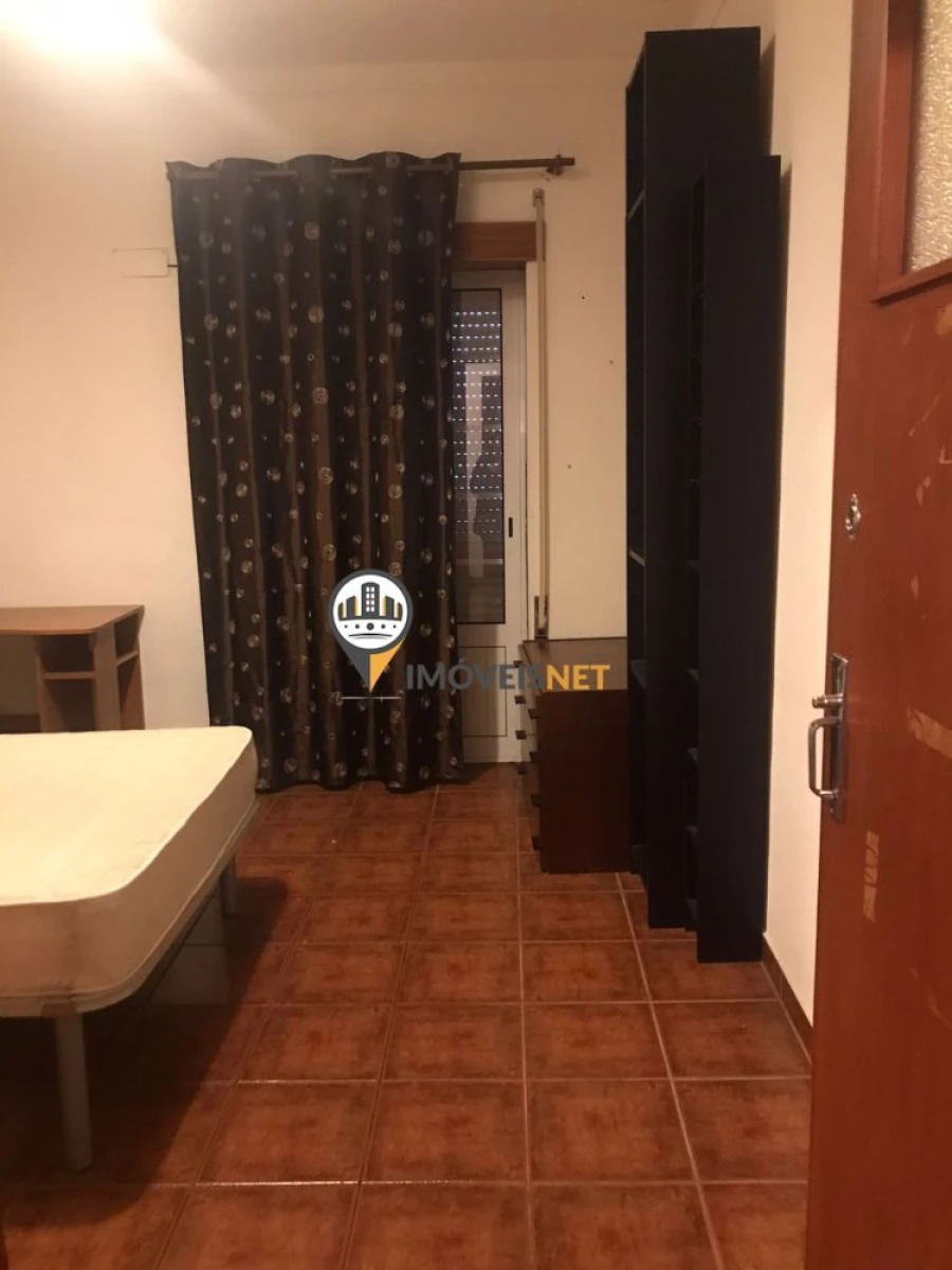 Apartamento T5 para Arrendamento em Castelo Branco Foto 8