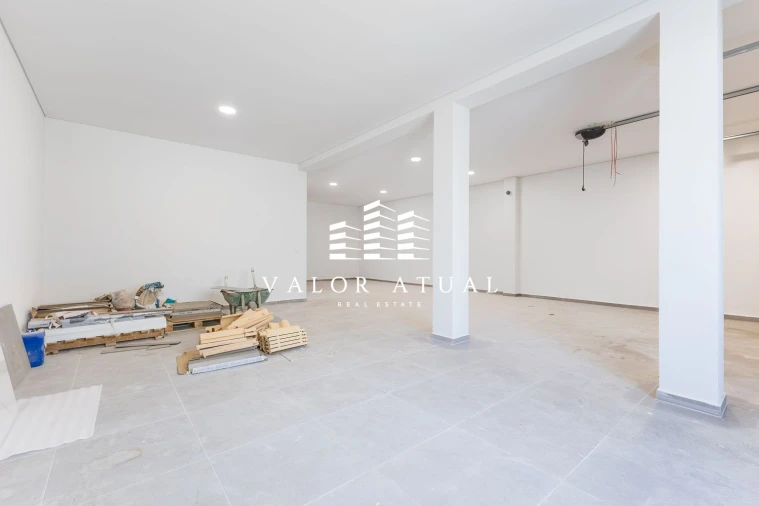 Moradia T4 para Venda em Fernao Ferro Foto 23