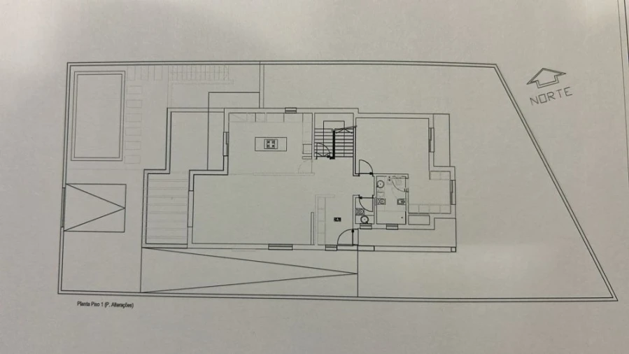 Moradia T4 para Venda em Fernao Ferro Foto 32