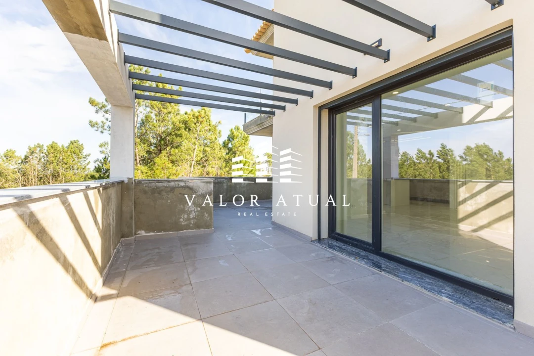 Moradia T4 para Venda em Fernao Ferro Foto 7