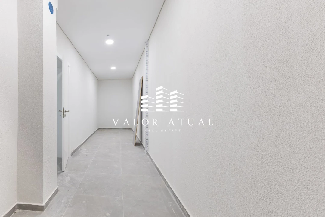 Moradia T4 para Venda em Fernao Ferro Foto 24