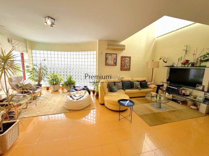 Moradia T3 para Venda em Albufeira e Olhos de Água Foto 16