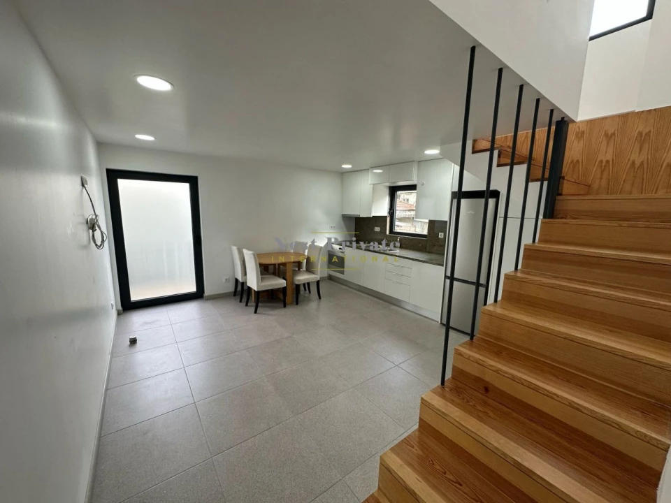 Apartamento T2 para Arrendamento em Campanhã Foto 6