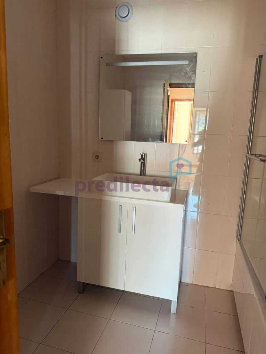 Apartamento T1 para Arrendamento em Paranhos Foto 13