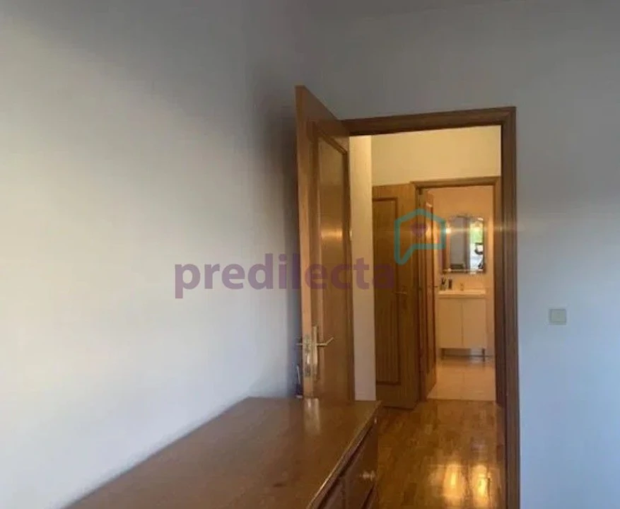 Apartamento T1 para Arrendamento em Paranhos Foto 14