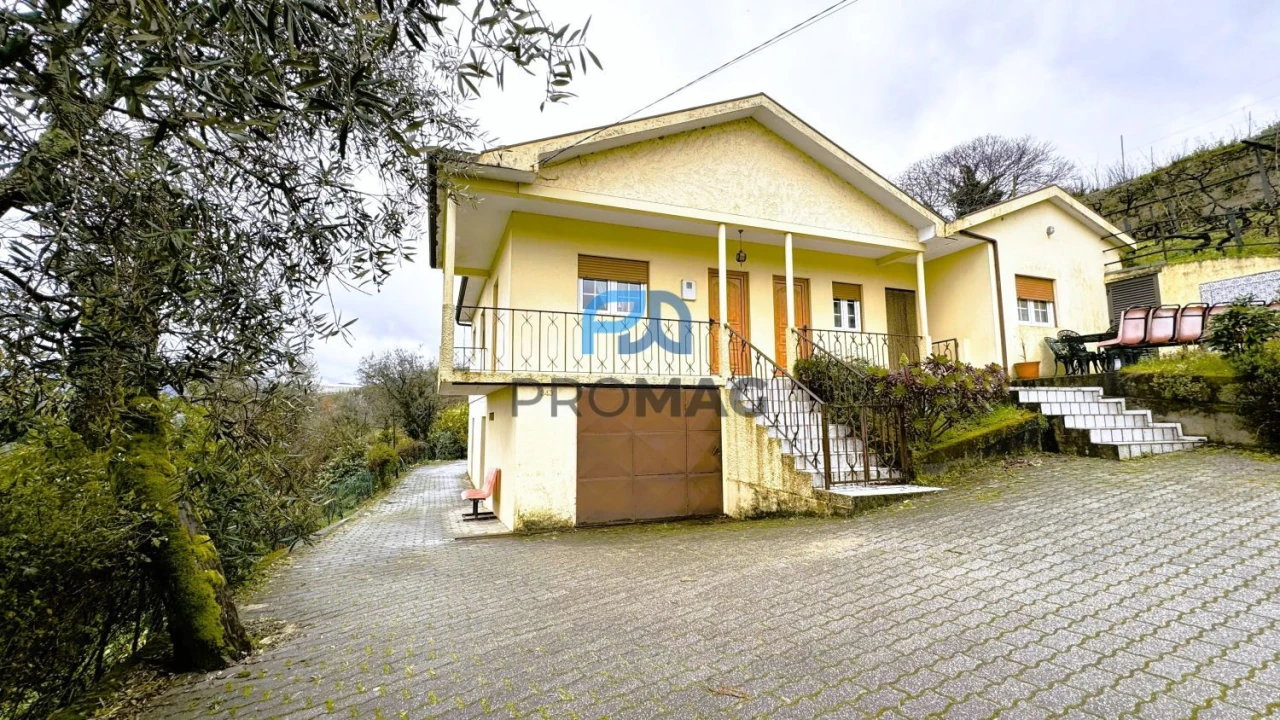 Quinta T4 para Venda em Santa Marinha do Zezere Foto 1