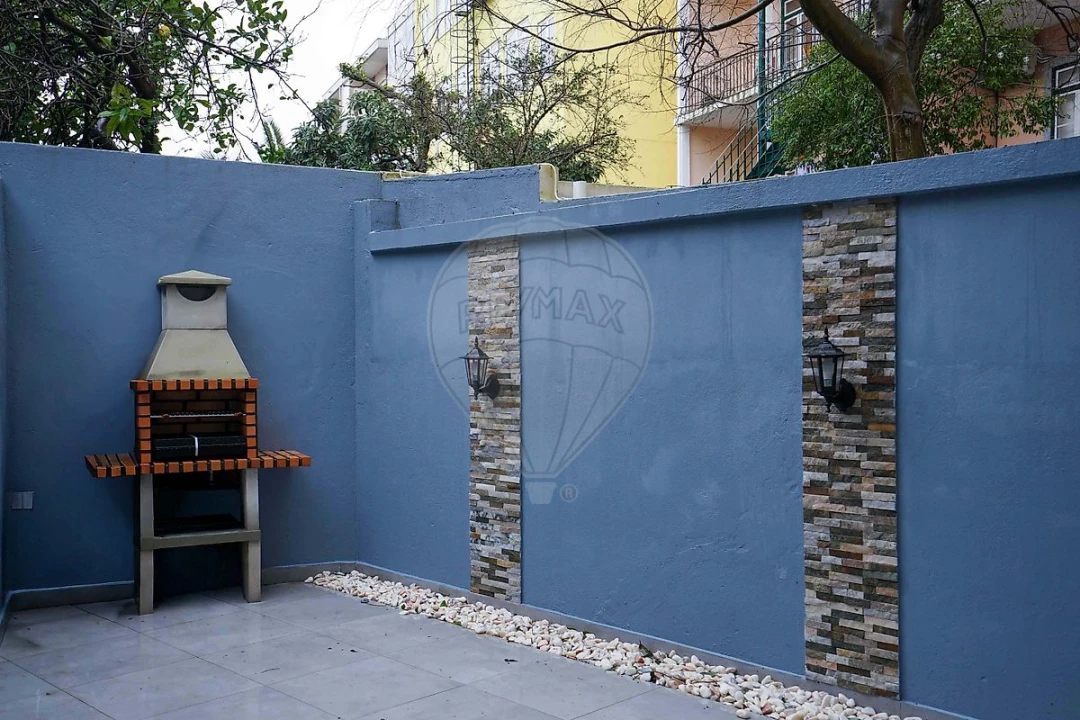 Apartamento T2 para Venda em Arroios Foto 32