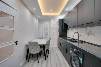 Apartamento T2 para Venda em Arroios
