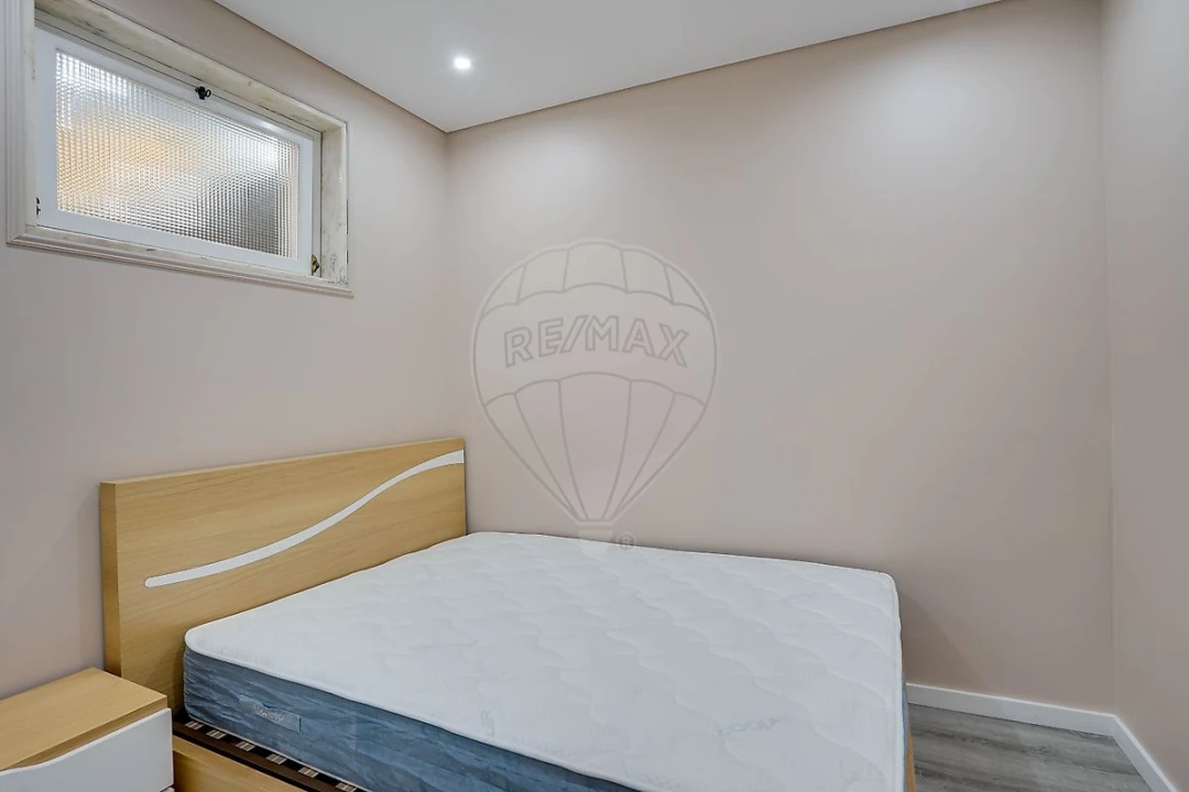 Apartamento T2 para Venda em Arroios Foto 19