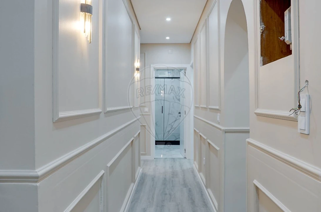 Apartamento T2 para Venda em Arroios Foto 3