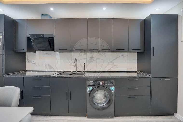 Apartamento T2 para Venda em Arroios Foto 12
