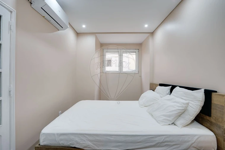 Apartamento T2 para Venda em Arroios Foto 14