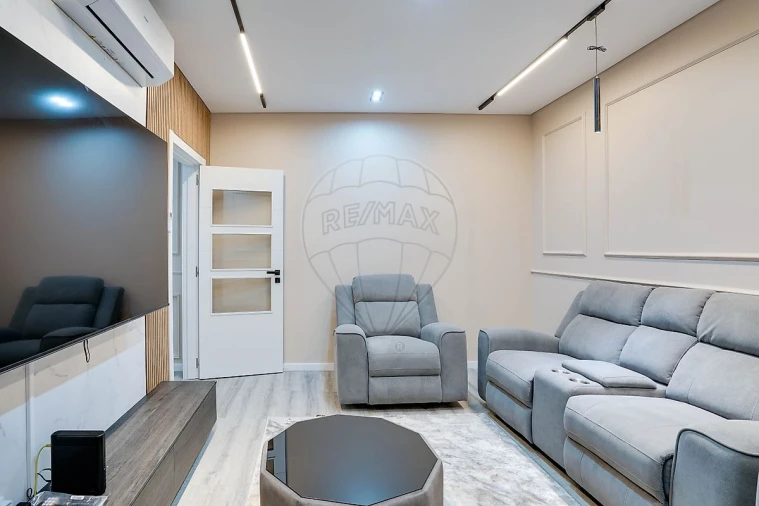 Apartamento T2 para Venda em Arroios Foto 7