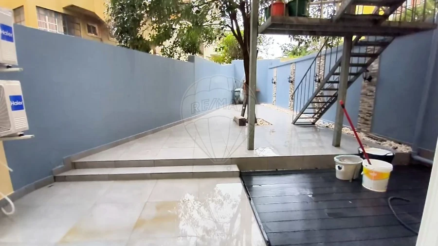 Apartamento T2 para Venda em Arroios Foto 30
