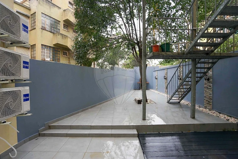 Apartamento T2 para Venda em Arroios Foto 29