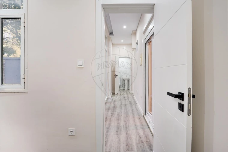 Apartamento T2 para Venda em Arroios Foto 22