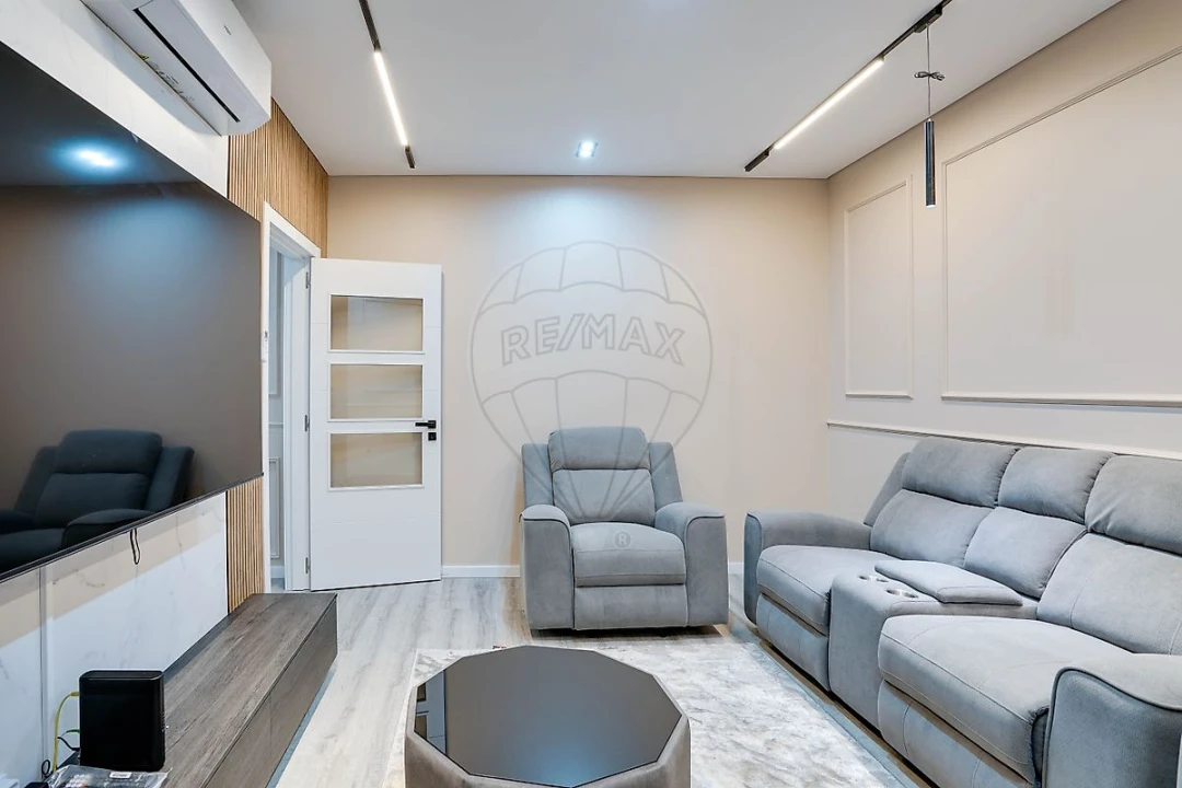 Apartamento T2 para Venda em Arroios Foto 7