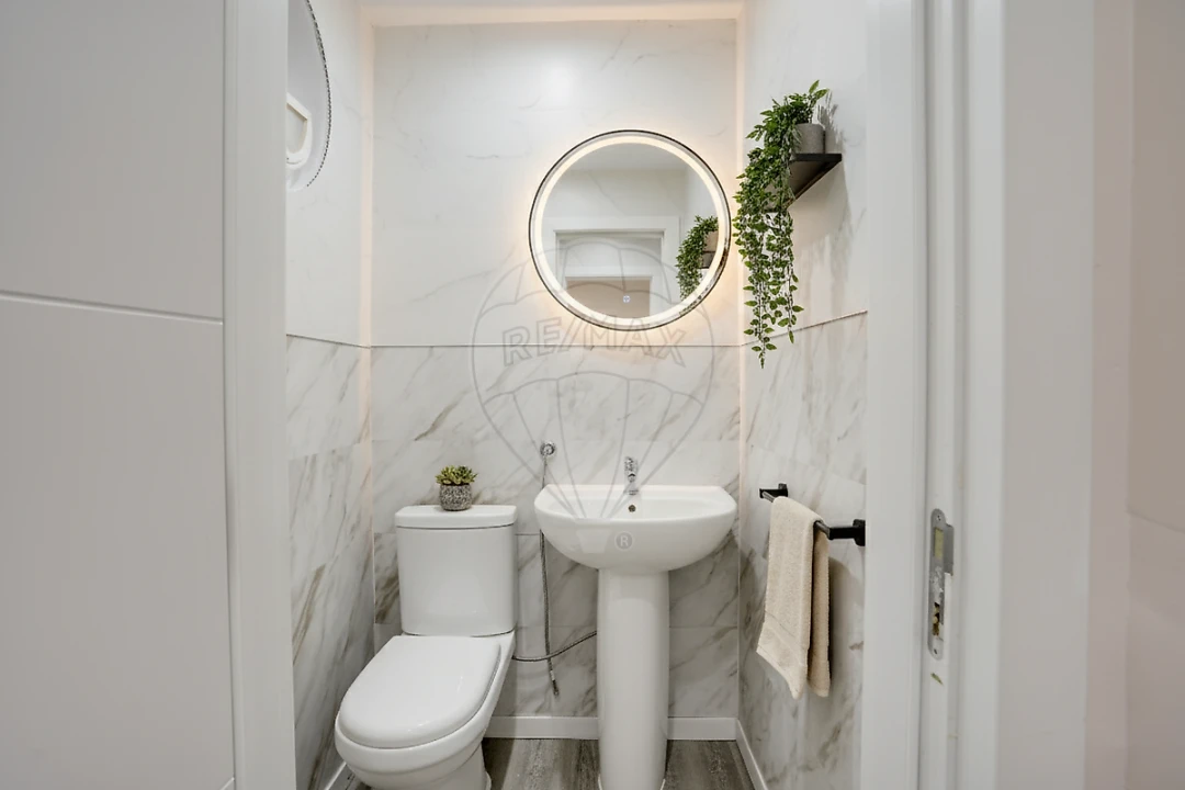 Apartamento T2 para Venda em Arroios Foto 26