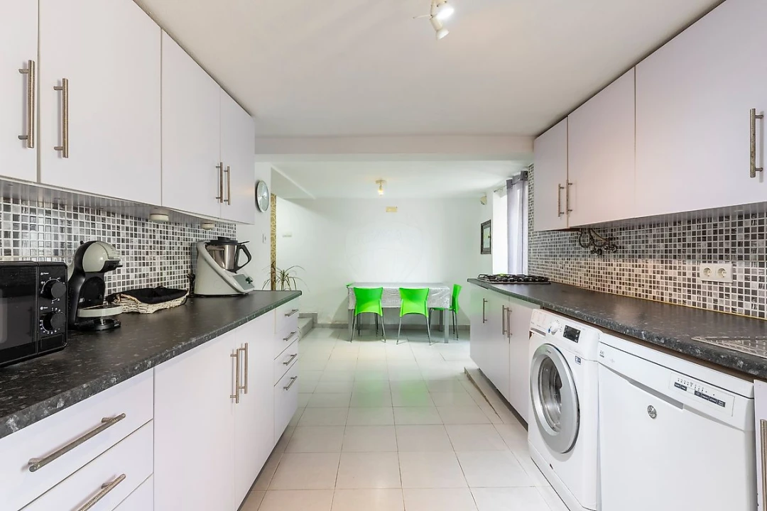 Moradia T2 para Venda em Santa Maria, São Pedro e Matacães Foto 16