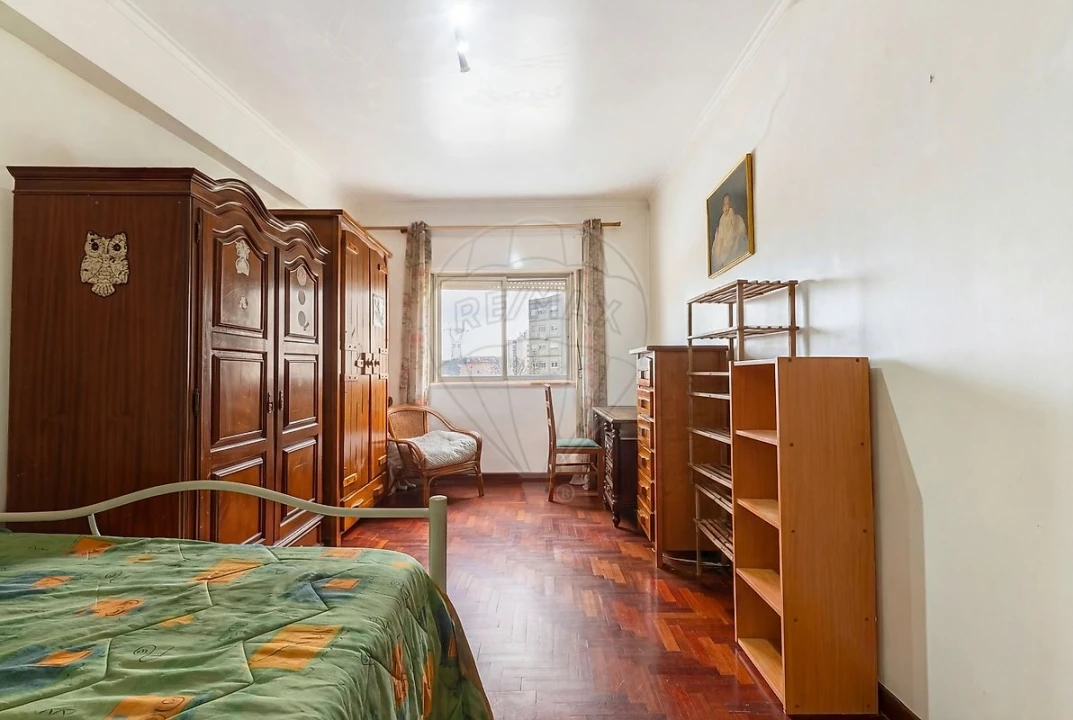 Apartamento T2 para Venda em Odivelas Foto 6