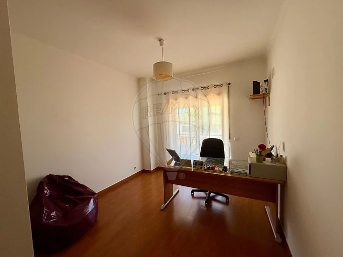 Moradia T5 para Venda em Algueirão-Mem Martins Foto 11