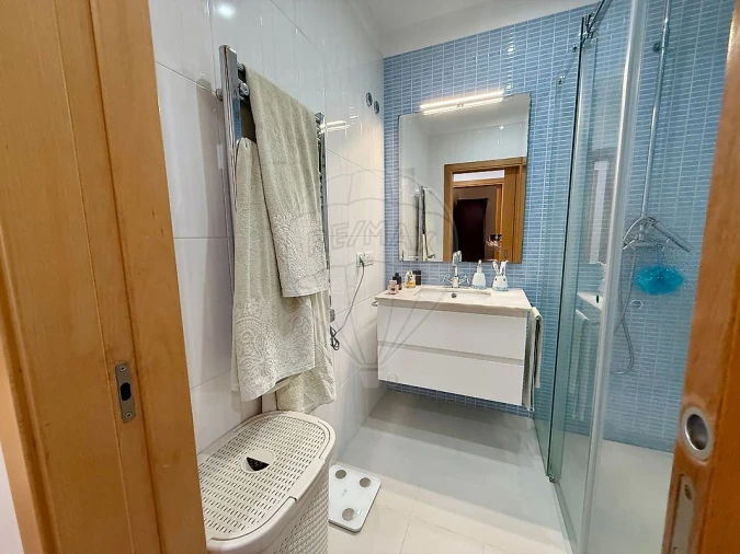 Moradia T5 para Venda em Algueirão-Mem Martins Foto 6