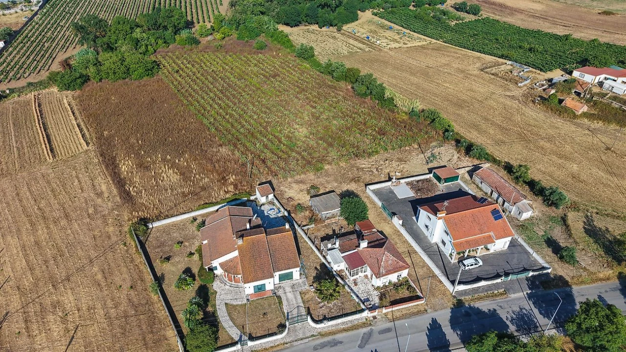 Moradia T3 para Venda em Arruda dos Vinhos Foto 21