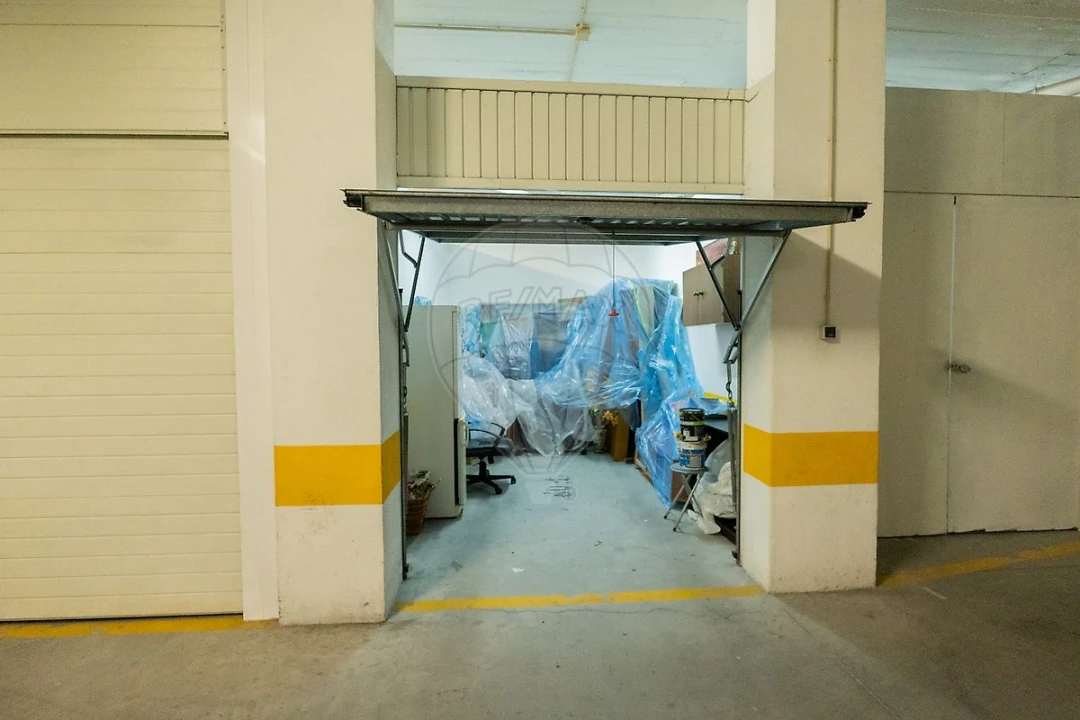 Apartamento T2 para Venda em Alcabideche Foto 17