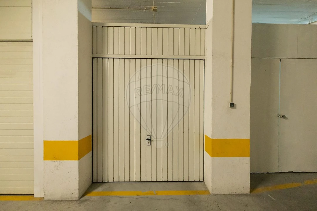 Apartamento T2 para Venda em Alcabideche Foto 18