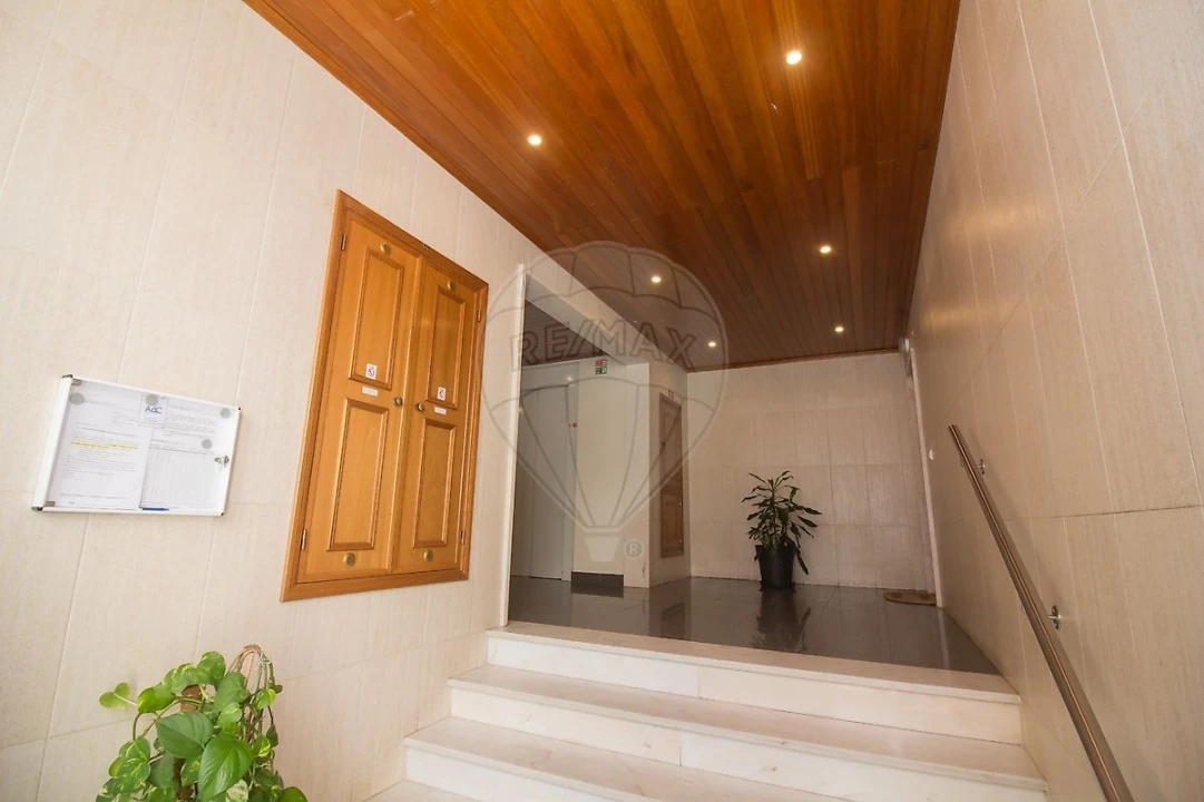 Apartamento T2 para Venda em Alcabideche Foto 22