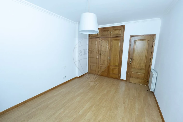 Apartamento T2 para Venda em Alcabideche Foto 13