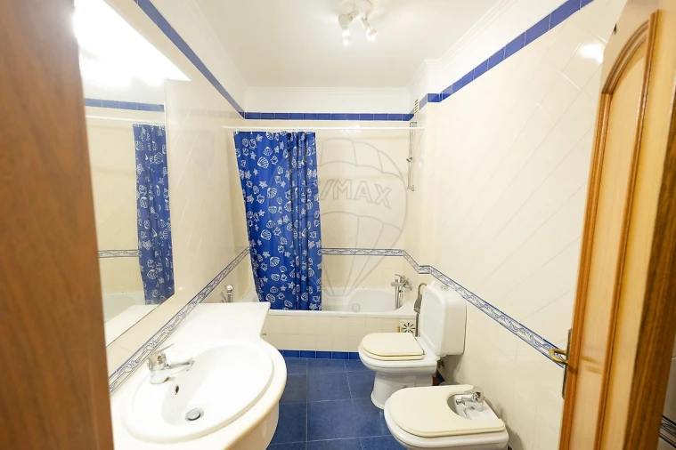 Apartamento T2 para Venda em Alcabideche Foto 8