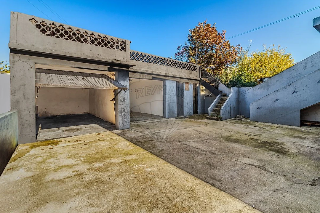 Moradia T4 para Venda em Moreira Foto 3