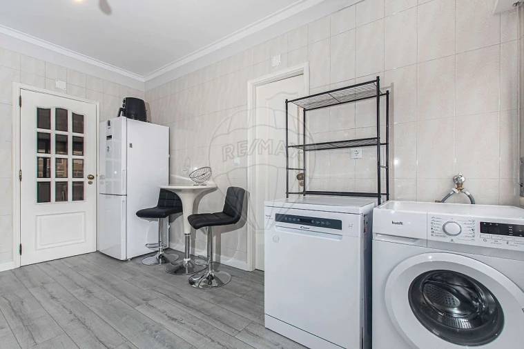 Apartamento T2 para Arrendamento em Póvoa de Santa Iria e Forte da Casa Foto 14