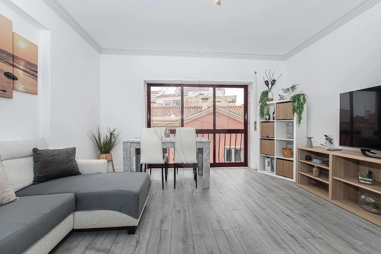 Apartamento T2 para Arrendamento em Póvoa de Santa Iria e Forte da Casa Foto 5