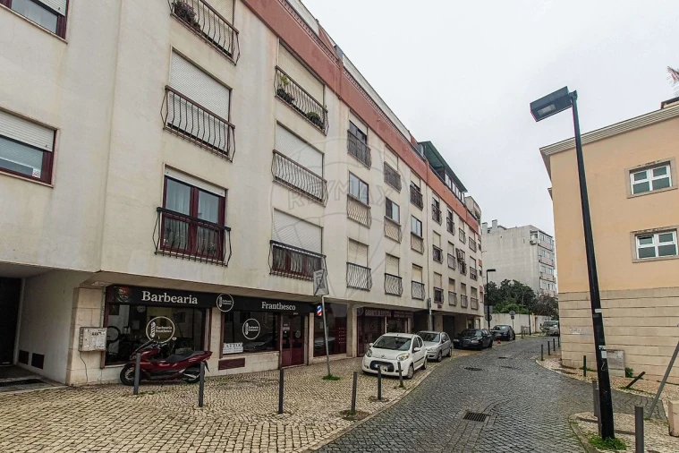 Apartamento T2 para Arrendamento em Póvoa de Santa Iria e Forte da Casa Foto 18
