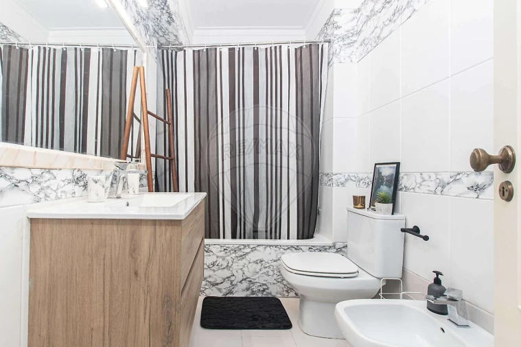 Apartamento T2 para Arrendamento em Póvoa de Santa Iria e Forte da Casa Foto 16