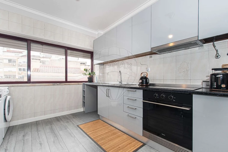 Apartamento T2 para Arrendamento em Póvoa de Santa Iria e Forte da Casa Foto 12