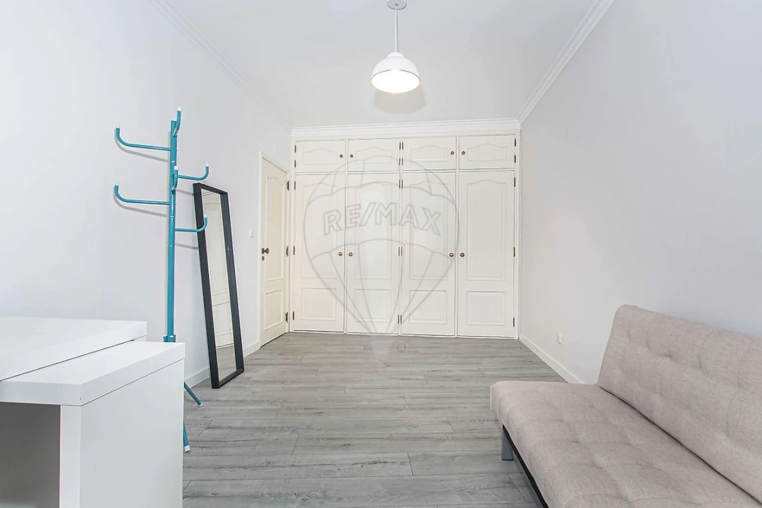 Apartamento T2 para Arrendamento em Póvoa de Santa Iria e Forte da Casa Foto 11