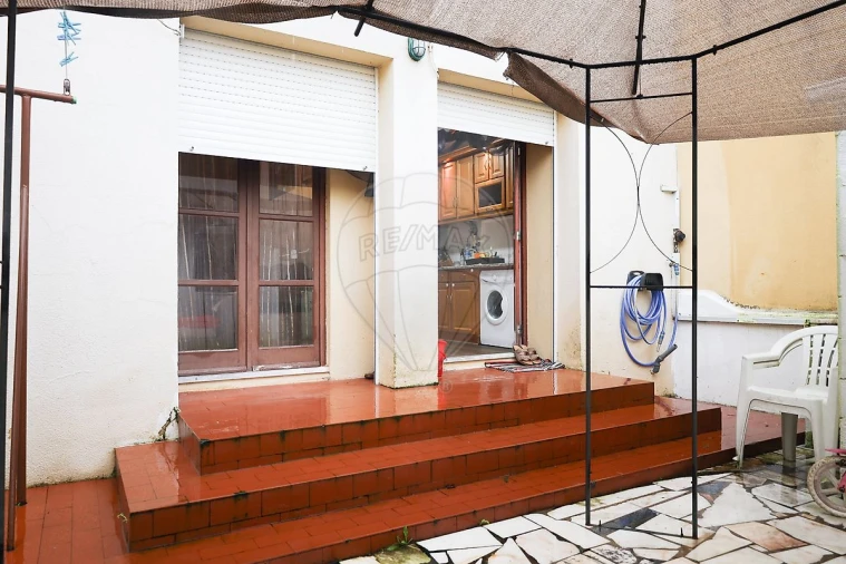 Moradia T3 para Venda em Azambuja Foto 7