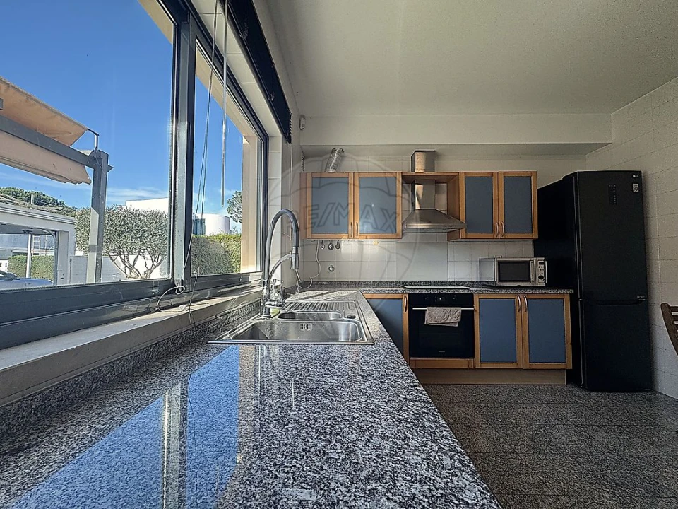 Moradia T4 para Arrendamento em Quinta do Anjo Foto 29